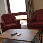 Royal Homes 404